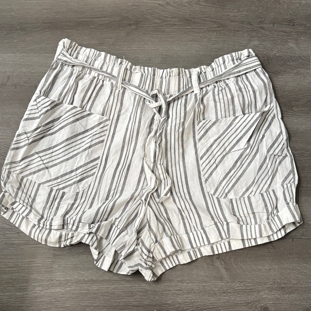 Striped Gray Women's Shorts